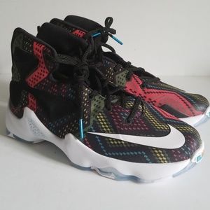 Nike Lebron 13 XIII BHM (GS) Boy's Basketball Shoe
